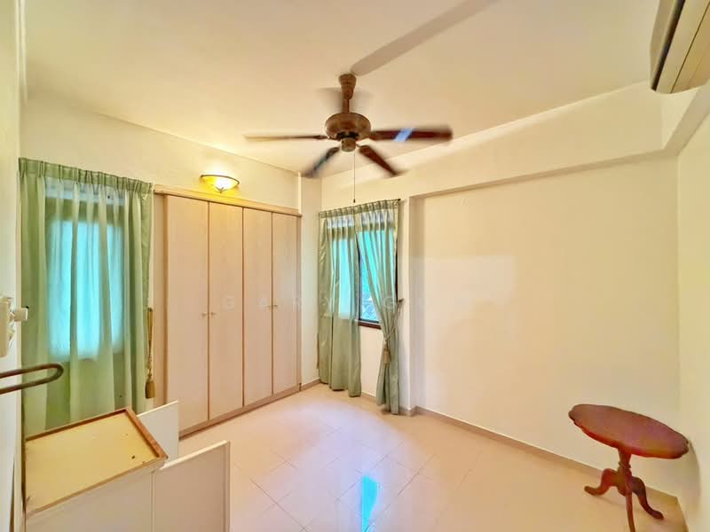 Pangsapuri untuk Dijual di Lavinia Apartments - Gary Goh - Bedroom - PropertyGuru.com.my