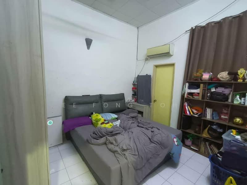 Rumah Teres 1 Tingkat untuk Dijual di Mutiara Rini (Skudai) - Ee Fong Toh - Bedroom - PropertyGuru.com.my
