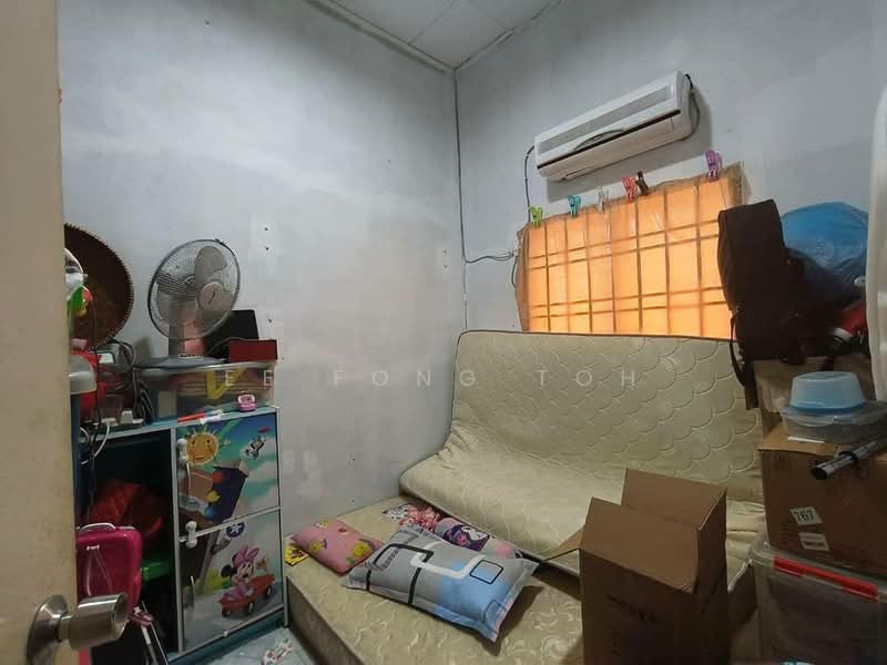 Rumah Teres 1 Tingkat untuk Dijual di Mutiara Rini (Skudai) - Ee Fong Toh - Bedroom - PropertyGuru.com.my