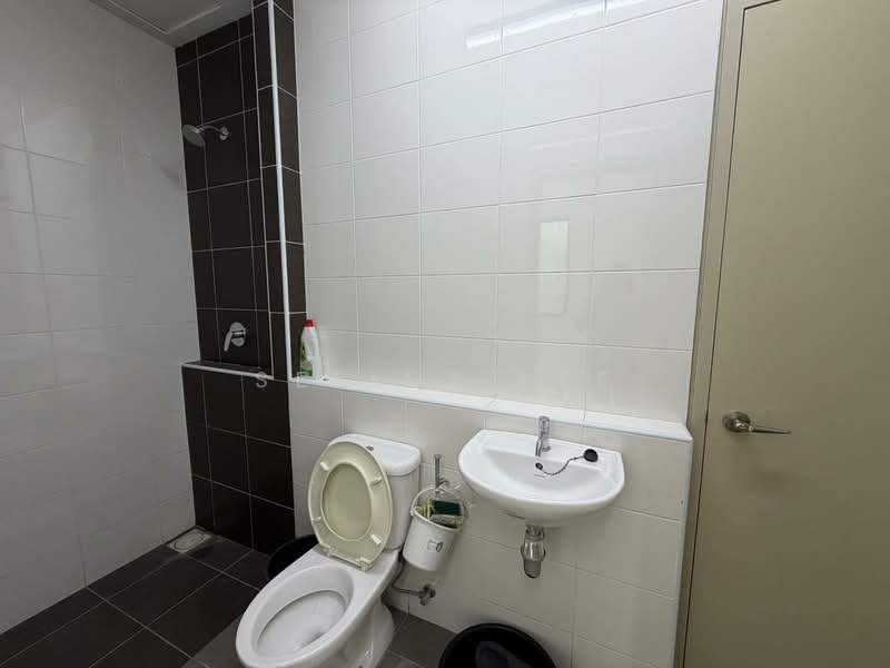 Semi-Detached House for Rent in Telok Panglima Garang (Selangor) - Selina Lee - Bathroom - PropertyGuru.com.my