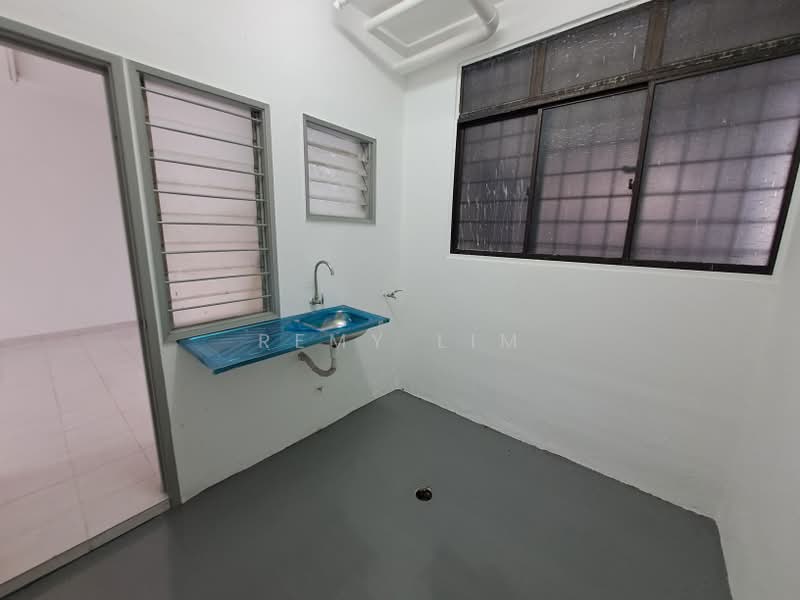 Pangsapuri untuk Dijual di Desa Serdang - Remy Lim - Interior - PropertyGuru.com.my
