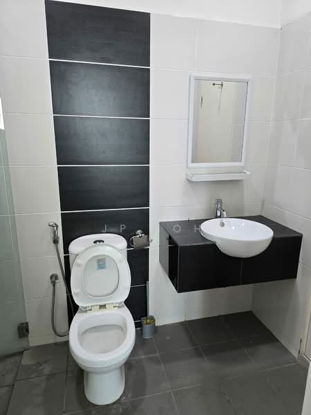 Kondominium untuk Disewa di One Medini - JP Soh - Bathroom - PropertyGuru.com.my