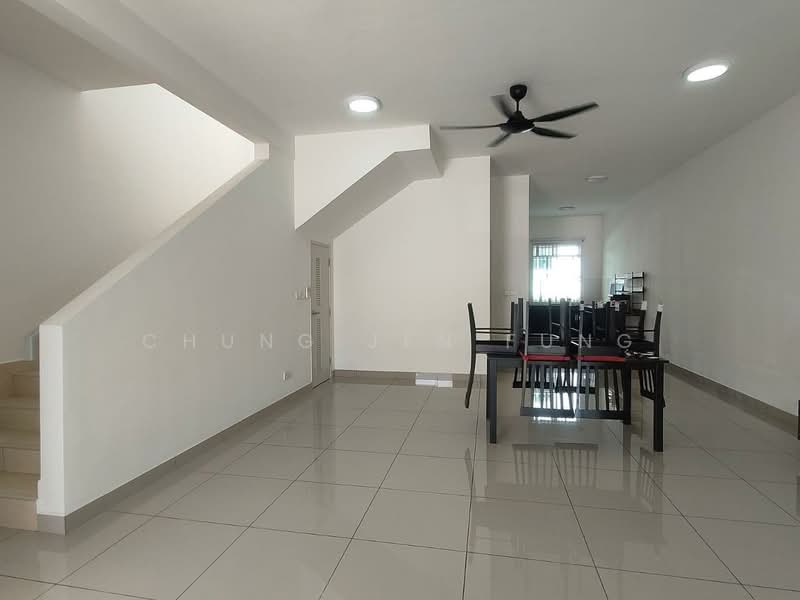 Rumah Teres 2 Tingkat untuk Disewa di Iskandar Puteri (Nusajaya) (Johor) - CHUNG JEN FUNG - Living Room - PropertyGuru.com.my
