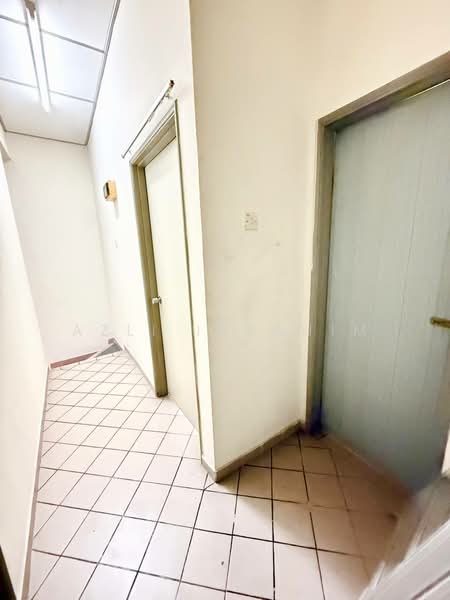 Rumah Teres 2 Tingkat untuk Dijual di Bandar Rinching Seksyen 4 (Semenyih) - Azli Ibrahim - Corridor - PropertyGuru.com.my
