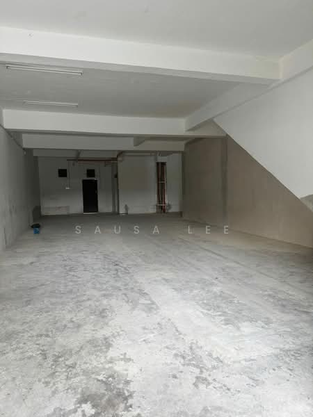 Shop for Sale in Taman Puteri Wangsa (Ulu Tiram) - Sausa Lee - Interior - PropertyGuru.com.my
