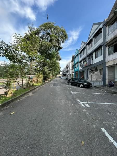 Shop for Sale in Taman Puteri Wangsa (Ulu Tiram) - Sausa Lee - Exterior - PropertyGuru.com.my