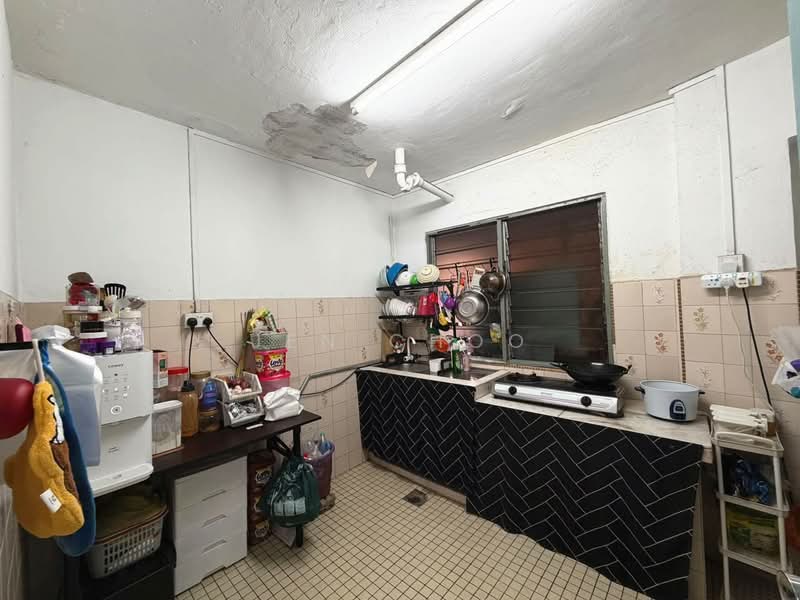 Apartment for Sale at Taman Kampar - Jen Choo - Kitchen - PropertyGuru.com.my