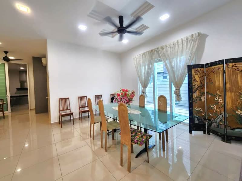 Rumah Berkembar untuk Dijual di Canary Garden (Klang) - Tabris Wong - Dining Room - PropertyGuru.com.my