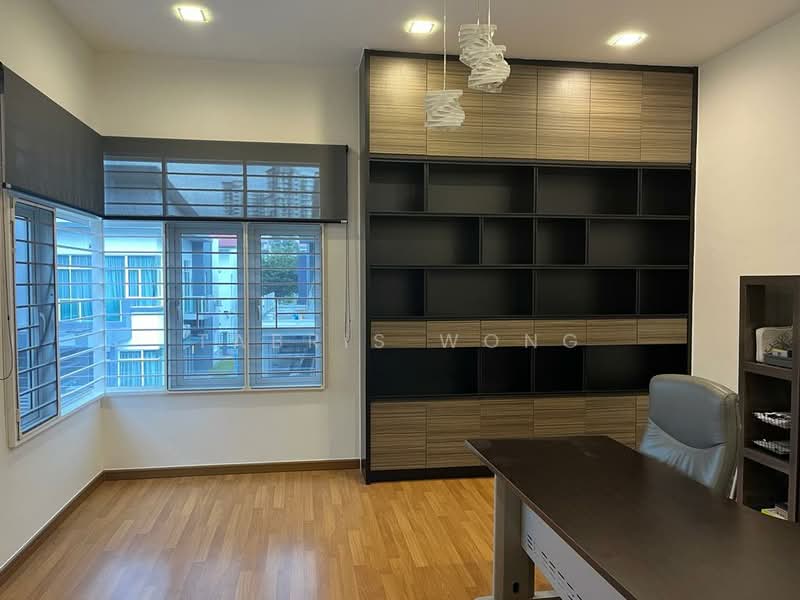 Rumah Berkembar untuk Dijual di Canary Garden (Klang) - Tabris Wong - Study - PropertyGuru.com.my