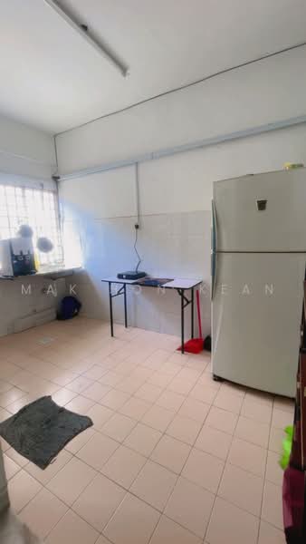 Rumah Teres 2-Tingkat untuk Disewa di Berjaya Park (Shah Alam) - Mak Hon Kean - Kitchen - PropertyGuru.com.my