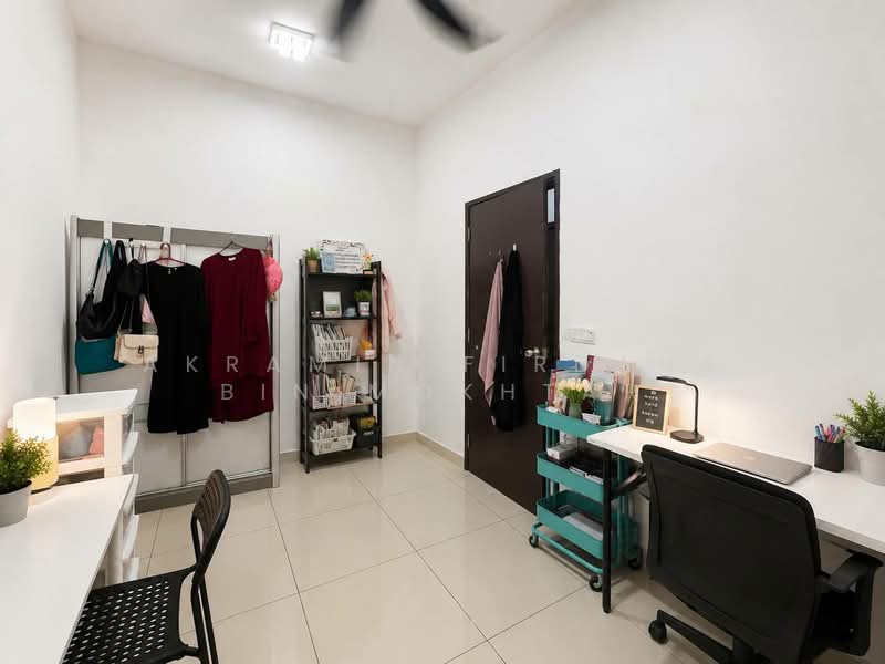 Kondominium untuk Dijual di Oasis 2 Residence - Akramin Firdaus Bin Mokhtar - PropertyGuru.com.my
