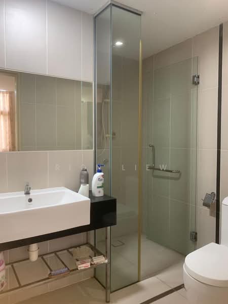 Servis Apartment untuk Dijual di Emerald Avenue - Rion Liew - PropertyGuru.com.my