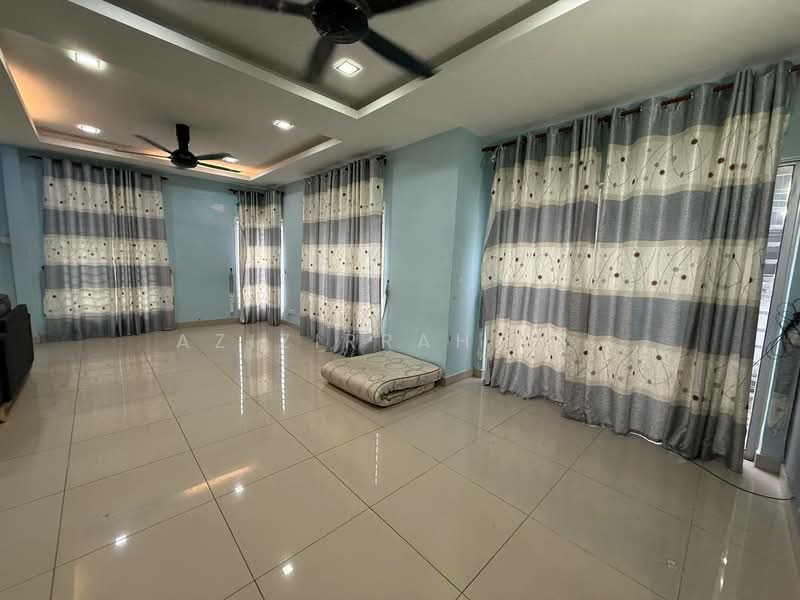 Rumah Berkembar untuk Dijual di Hulu Semenyih (Selangor) - Azizirrahim . - Living Room - PropertyGuru.com.my