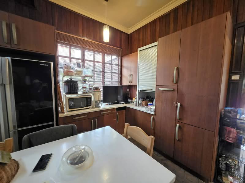 Rumah Berkembar untuk Dijual di D'Kayangan (Shah Alam) - Azli Ibrahim - Kitchen - PropertyGuru.com.my