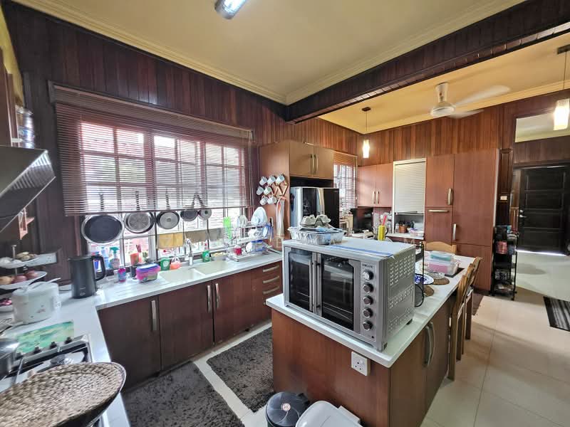 Rumah Berkembar untuk Dijual di D'Kayangan (Shah Alam) - Azli Ibrahim - Kitchen - PropertyGuru.com.my