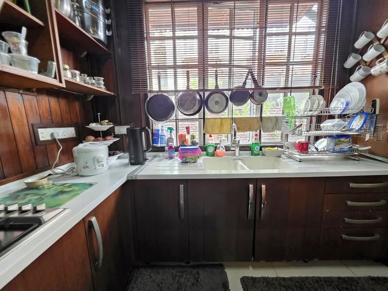 Rumah Berkembar untuk Dijual di D'Kayangan (Shah Alam) - Azli Ibrahim - Kitchen - PropertyGuru.com.my