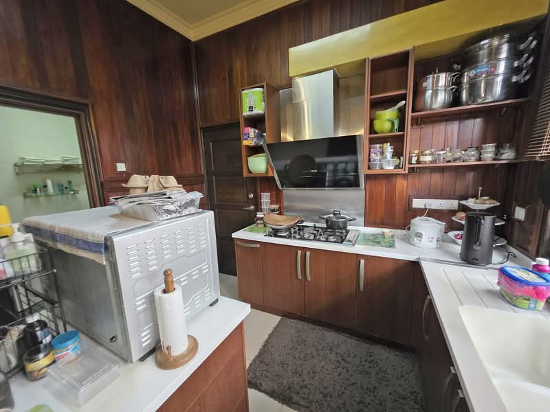 Rumah Berkembar untuk Dijual di D'Kayangan (Shah Alam) - Azli Ibrahim - Kitchen - PropertyGuru.com.my