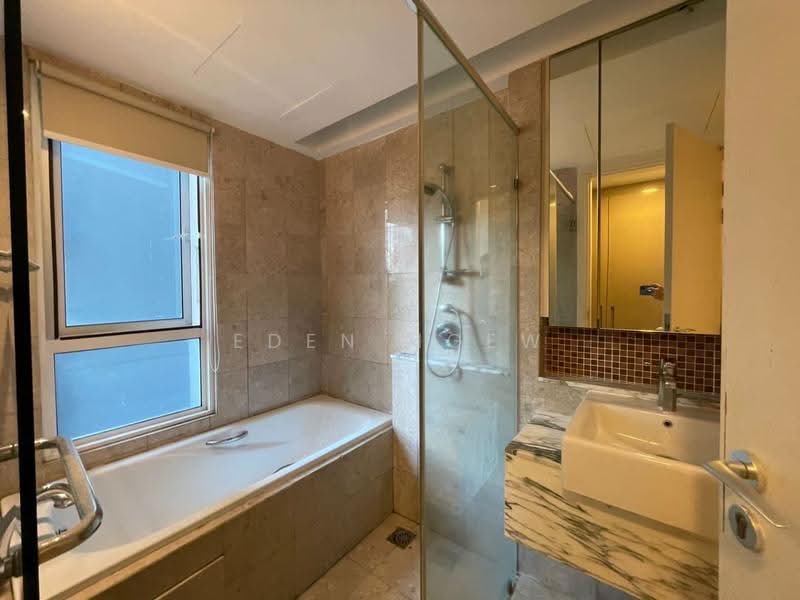 Kondominium untuk Disewa di Tiffani Kiara - Eden Ngew - Bathroom - PropertyGuru.com.my