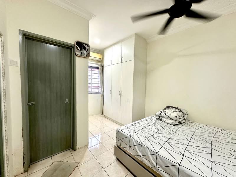 2-storey Terraced House for Sale in Taman Universiti Bangi (Kajang) - Aqil Kamal - Bedroom - PropertyGuru.com.my