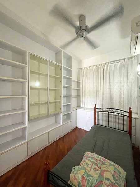 Kondominium untuk Dijual di Eden Seaview Condominium - Rainny Wong - Bedroom - PropertyGuru.com.my