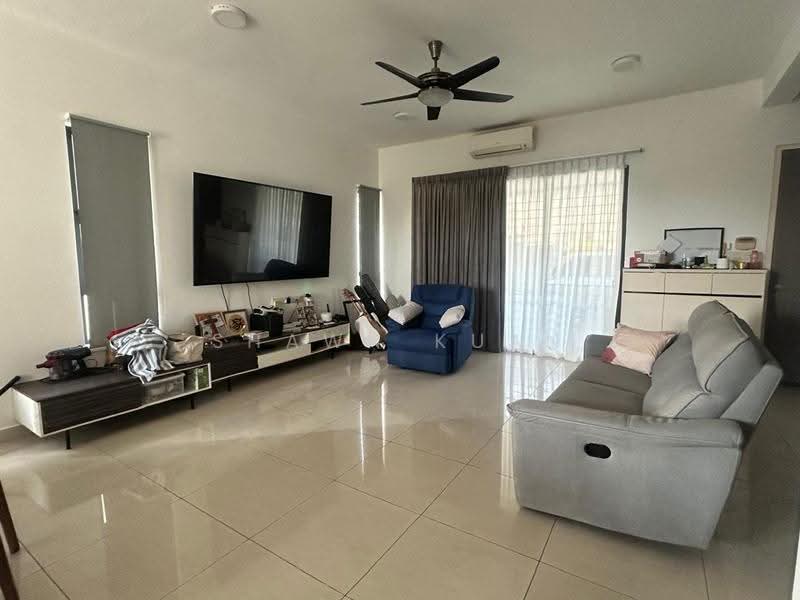 Rumah Teres 2.5-Tingkat untuk Dijual di D'alpinia (Puchong) - Shawn Kuan - Living Room - PropertyGuru.com.my