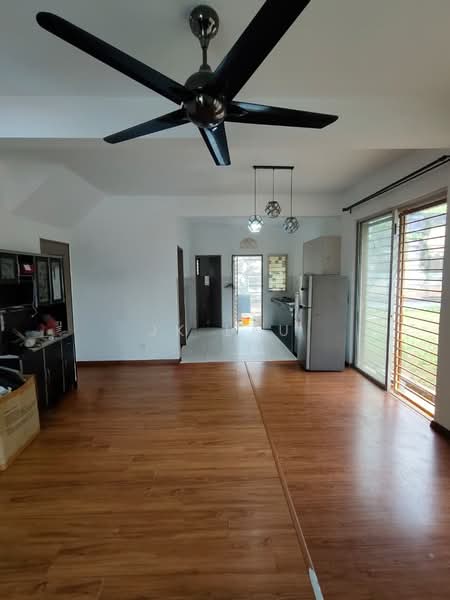 Rumah Teres 2 Tingkat untuk Dijual di Bandar Kinrara Seksyen 1 (Bandar Kinrara) - JK Lau - Living Room - PropertyGuru.com.my