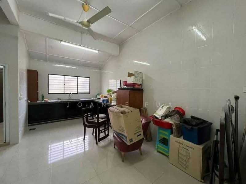 1-storey Terraced House for Sale in Taman Gembira (Klang) - Joanne Pua - Kitchen - PropertyGuru.com.my