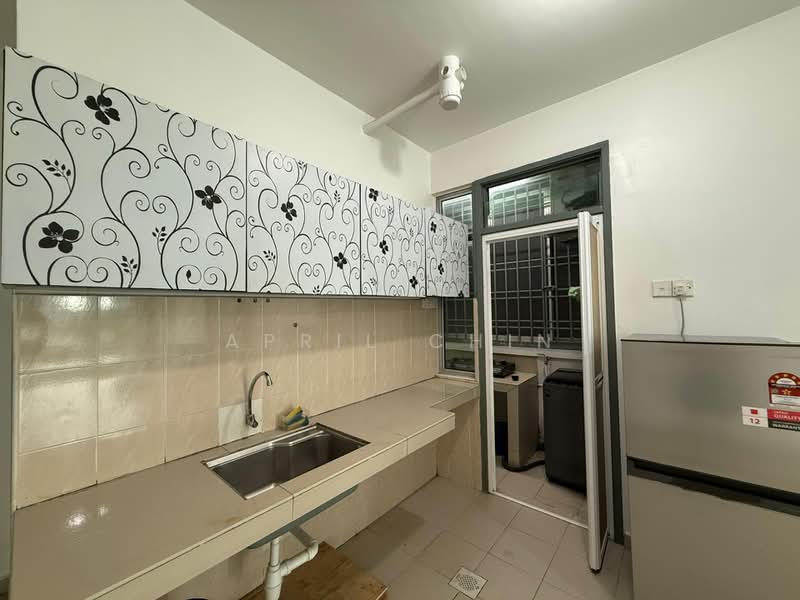 Pangsapuri untuk Disewa di Lake View Suites - April Chin - Kitchen - PropertyGuru.com.my
