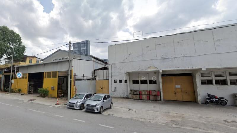 Kilang Berkembar untuk Dijual di Chan Sow Lin (Cheras) - Lily Tan - Exterior - PropertyGuru.com.my