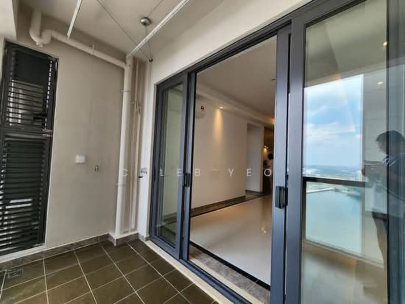 Kondominium untuk Dijual di R&F Princess Cove Phase 2-Seine Region - Caleb Yeo - Balcony - PropertyGuru.com.my