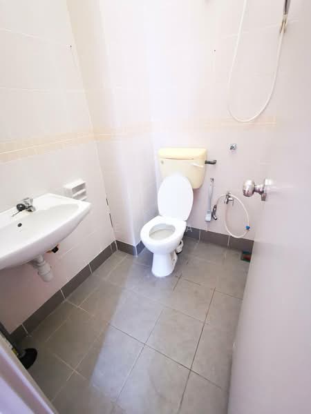 Semi-Detached House for Sale in Setia Impian (Setia Alam) - Ken Lai - Bathroom - PropertyGuru.com.my