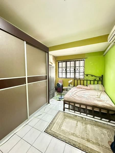 Rumah Teres 2 Tingkat untuk Dijual di Taman Bukit Mewah (Tampoi) - Erness Tan - Bedroom - PropertyGuru.com.my