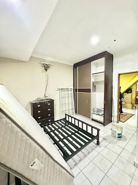 Rumah Teres 2 Tingkat untuk Dijual di Taman Bukit Mewah (Tampoi) - Erness Tan - Bedroom - PropertyGuru.com.my