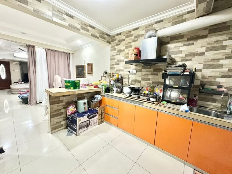 Rumah Teres 2 Tingkat untuk Dijual di Taman Bukit Mewah (Tampoi) - Erness Tan - Kitchen - PropertyGuru.com.my