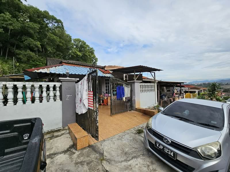 1-storey Terraced House for Sale in Taman Bukit Mewah (Kajang) - Azli Ibrahim - Exterior - PropertyGuru.com.my