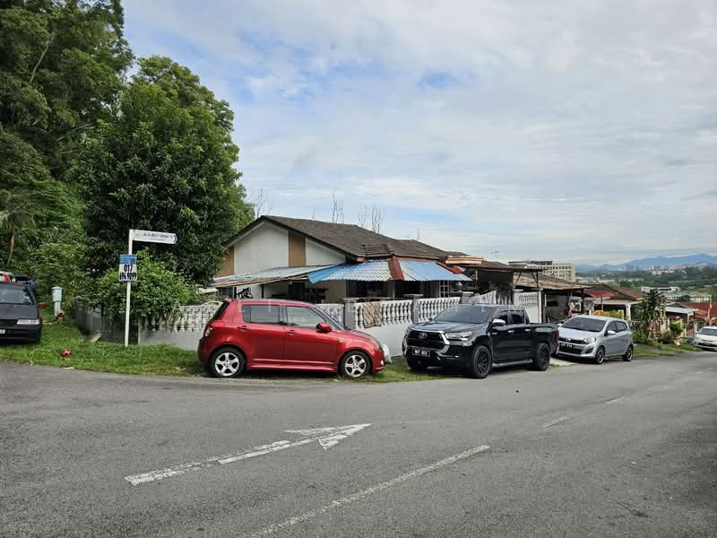 1-storey Terraced House for Sale in Taman Bukit Mewah (Kajang) - Azli Ibrahim - Exterior - PropertyGuru.com.my