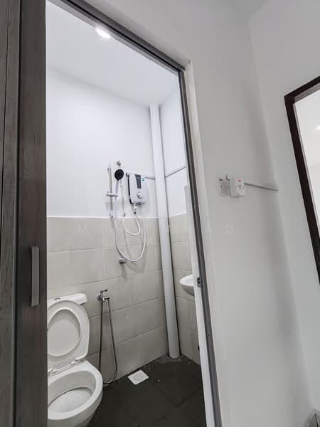 3-storey Terraced House for Rent in Rawang (Selangor) - Muhammad Amin - Bathroom - PropertyGuru.com.my