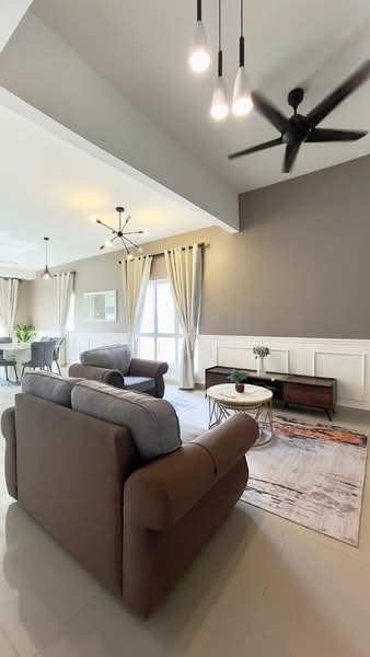 Rumah Bandar untuk Dijual di Cybersouth (Dengkil) - Hamizah . - Living Room - PropertyGuru.com.my
