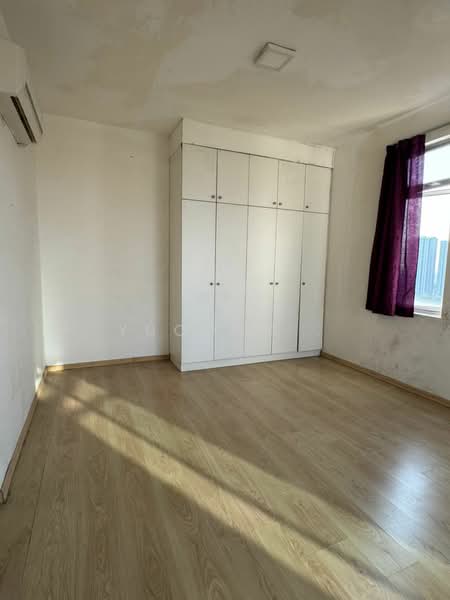 Service Residence for Sale at Larkin Heights - Yucong . - Bedroom - PropertyGuru.com.my