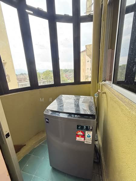 Apartment for Rent at Le Courts Desa Tambun - Mr Yuen - Balcony - PropertyGuru.com.my