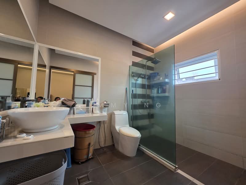 Rumah Teres untuk Dijual di Alam Damai (Cheras) - Jimmy Ng - Bathroom - PropertyGuru.com.my