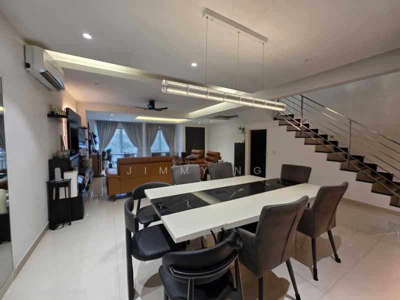 Rumah Teres untuk Dijual di Alam Damai (Cheras) - Jimmy Ng - Living Room - PropertyGuru.com.my