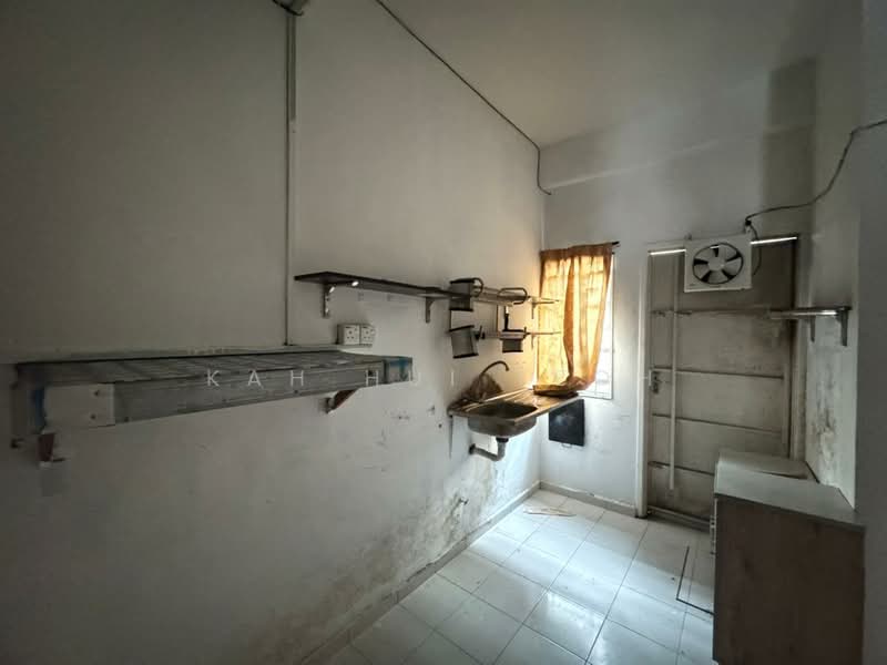 Rumah Teres 2 Tingkat untuk Dijual di Taman Seri Impian (Bukit Mertajam) - Kah Hui Teoh - Kitchen - PropertyGuru.com.my