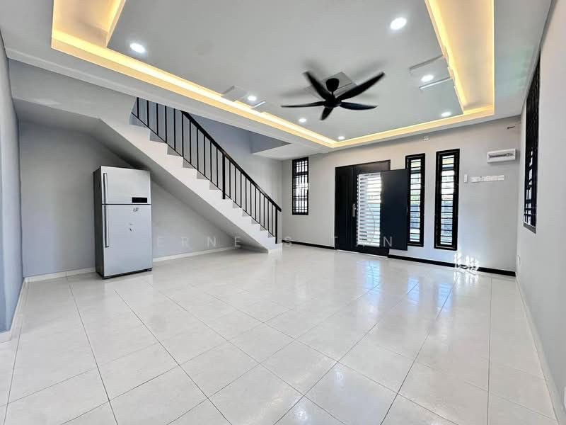 2-storey Terraced House for Sale in Bukit Indah (Iskandar Puteri (Nusajaya)) - Erness Tan - Living Room - PropertyGuru.com.my
