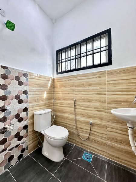 2-storey Terraced House for Sale in Bukit Indah (Iskandar Puteri (Nusajaya)) - Erness Tan - Bathroom - PropertyGuru.com.my