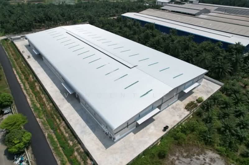 Detached Factory for Rent in Kampung Teluk Mengkuang (Telok Panglima Garang) - Vincent Lee - Exterior - PropertyGuru.com.my