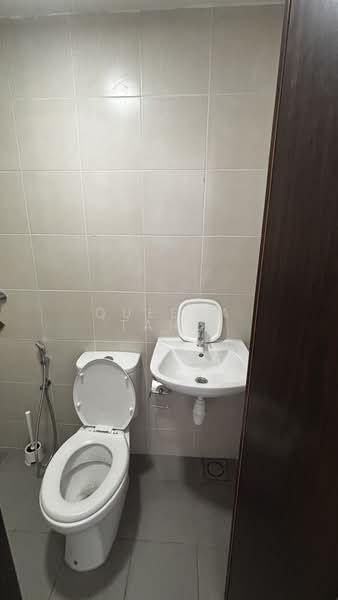 Service Residence for Rent at Serviced Residence @ KL Trillion - Queena Tang - Bathroom - PropertyGuru.com.my