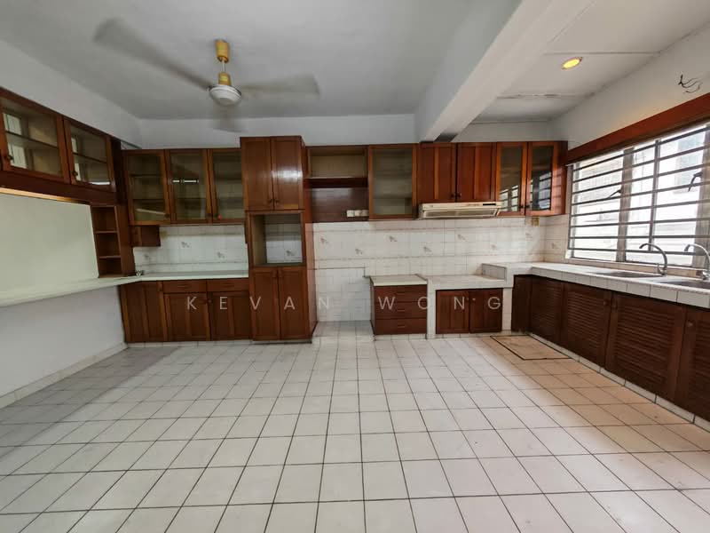 2-storey Terraced House for Sale in Batu Caves (Selangor) - Kevan Wong - Kitchen - PropertyGuru.com.my
