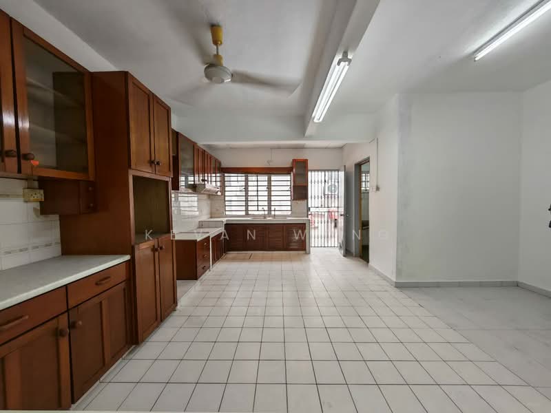 2-storey Terraced House for Sale in Batu Caves (Selangor) - Kevan Wong - Kitchen - PropertyGuru.com.my