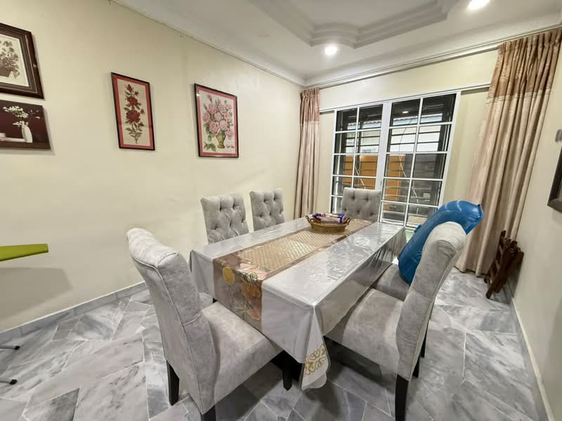 Bungalow for Sale in Bukit Beruntung (Serendah) - SK Luk - Dining Room - PropertyGuru.com.my
